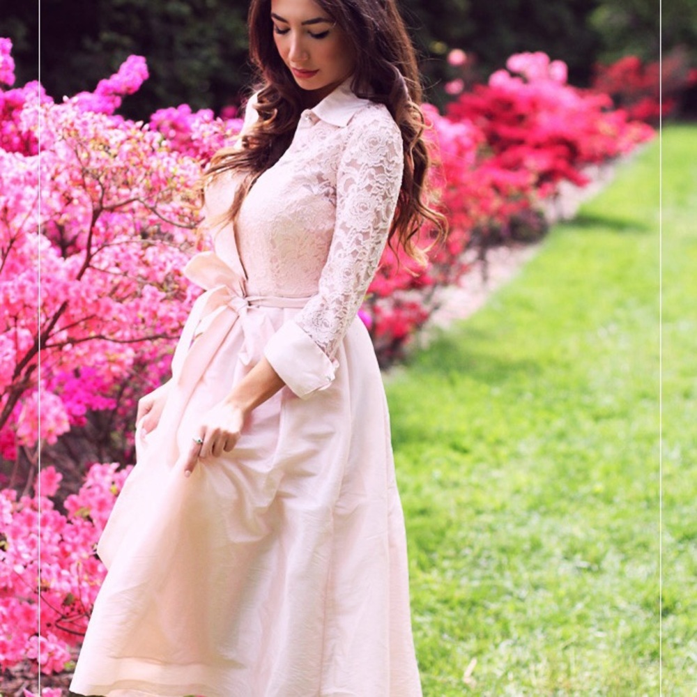 💗HOST PICK💗Elegant Pink Lace and Satin Dress - Picture 3 of 13